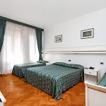 Szálloda Rivamare 3*